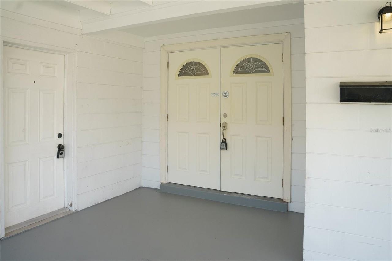 2804 N 33rd St - Photo 4 of 39