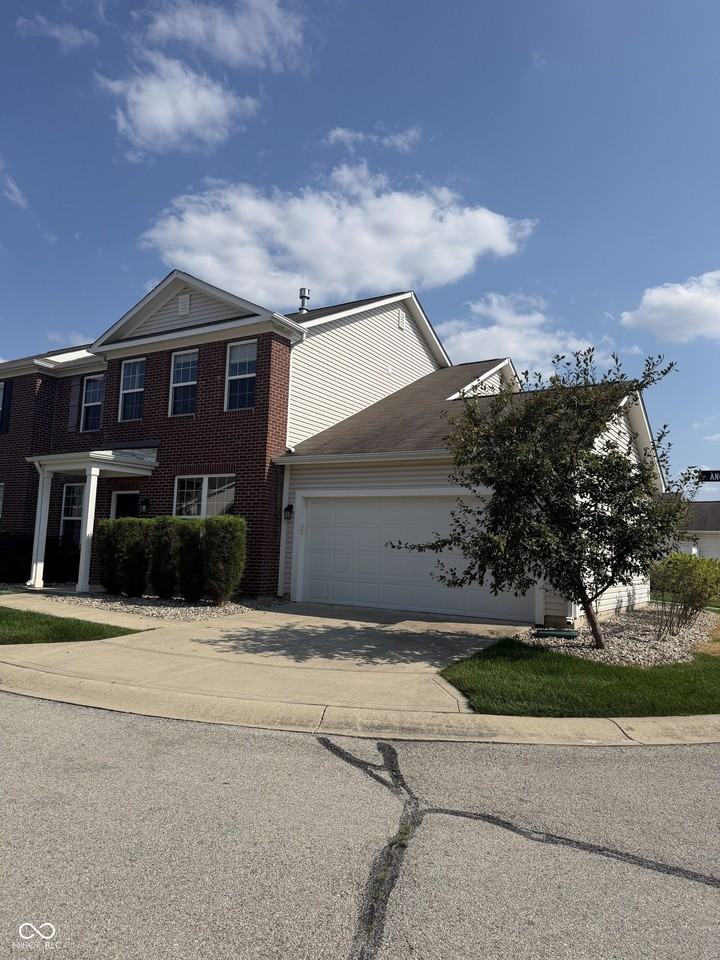 9681 Angelica Dr - Photo 2 of 44