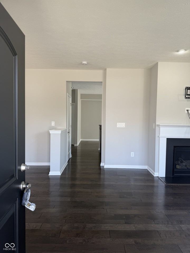 9681 Angelica Dr - Photo 4 of 44