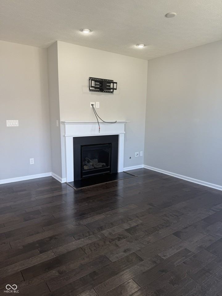 9681 Angelica Dr - Photo 5 of 44