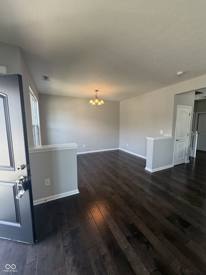9681 Angelica Dr - Photo 6 of 44