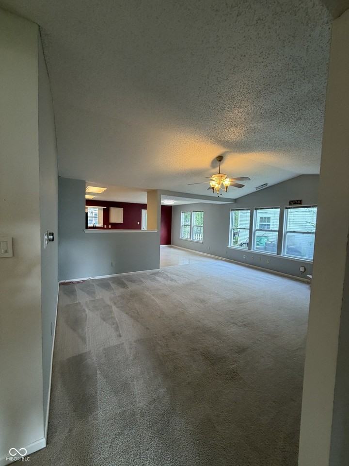 14277 Orange Blossom Trl - Photo 5 of 40