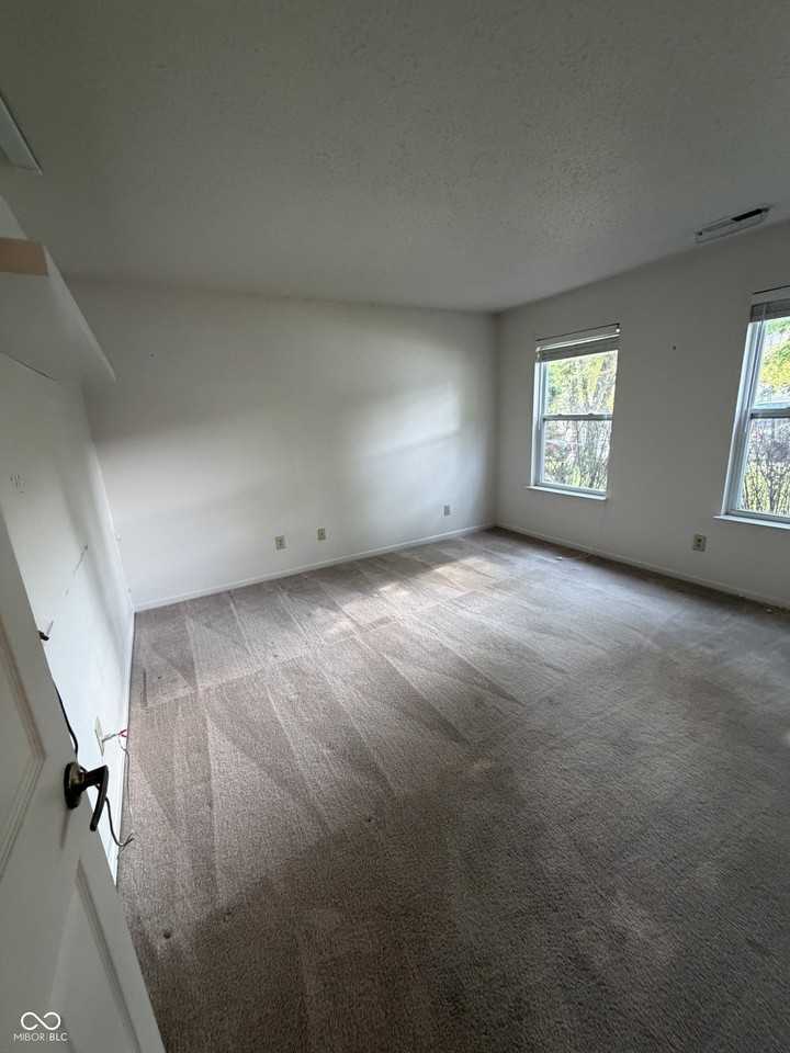 14277 Orange Blossom Trl - Photo 7 of 40