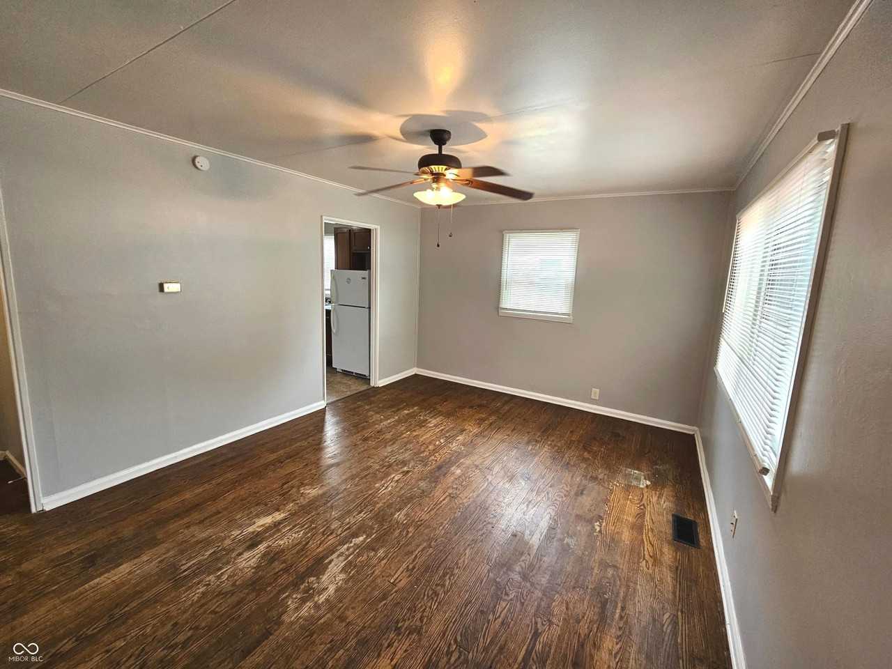 2230 N Goodlet Ave - Photo 4 of 15