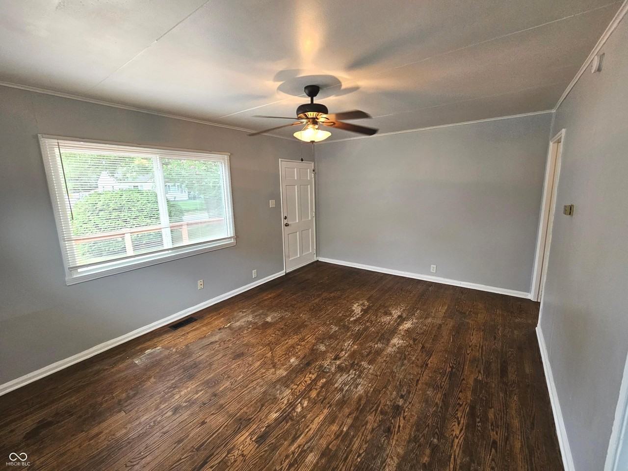 2230 N Goodlet Ave - Photo 5 of 15