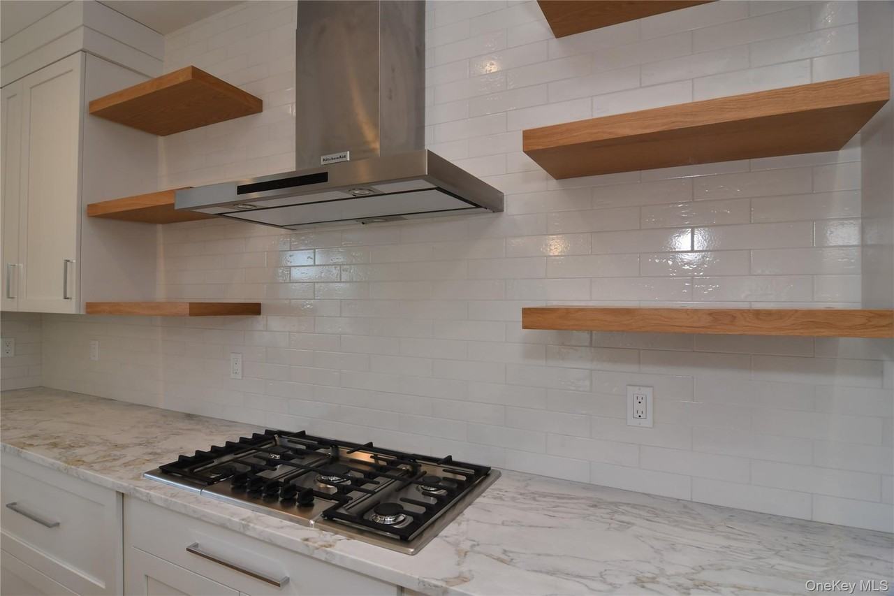 5 Madison Pl - Photo 7 of 19