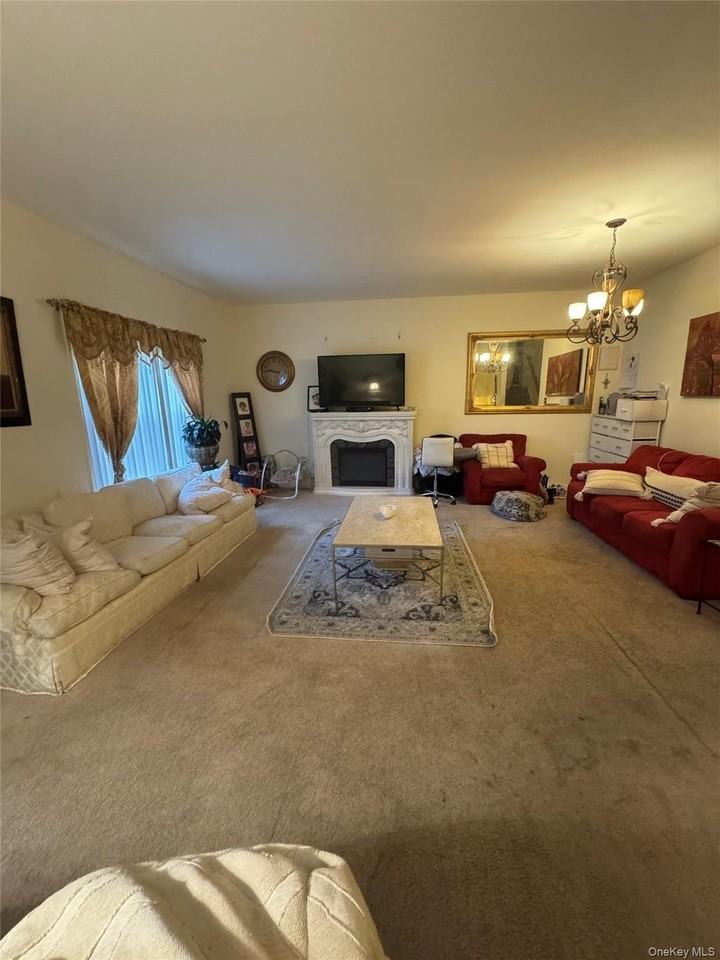 28 Hidden Creek Blvd - Photo 2 of 11