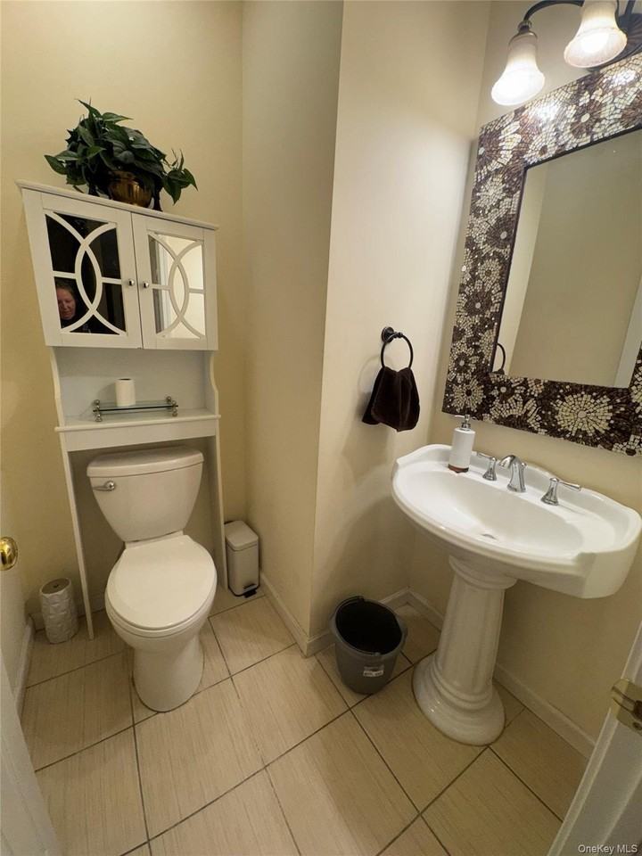 28 Hidden Creek Blvd - Photo 3 of 11