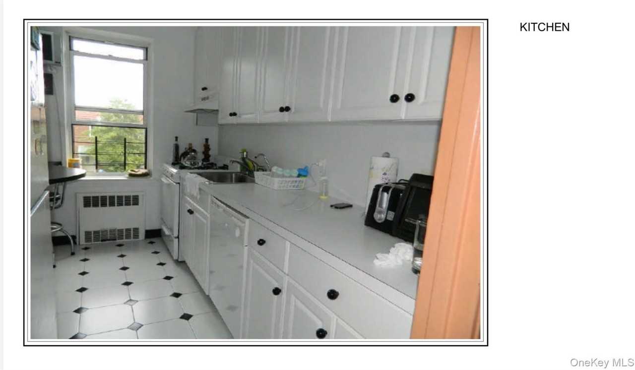10524 63rd Dr #2P - Photo 3 of 4