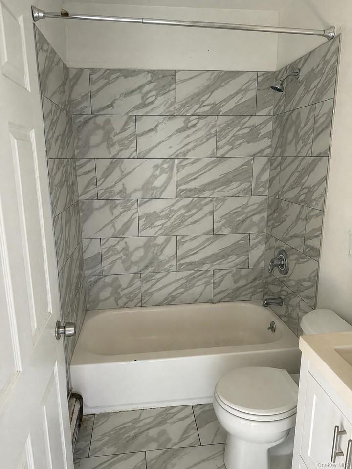 1337 Ellison Ave #2 - Photo 2 of 9