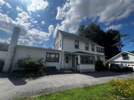 featured image of 29 Lake St