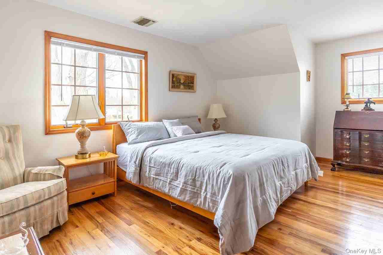 16 Roosevelt Blvd - Photo 6 of 19