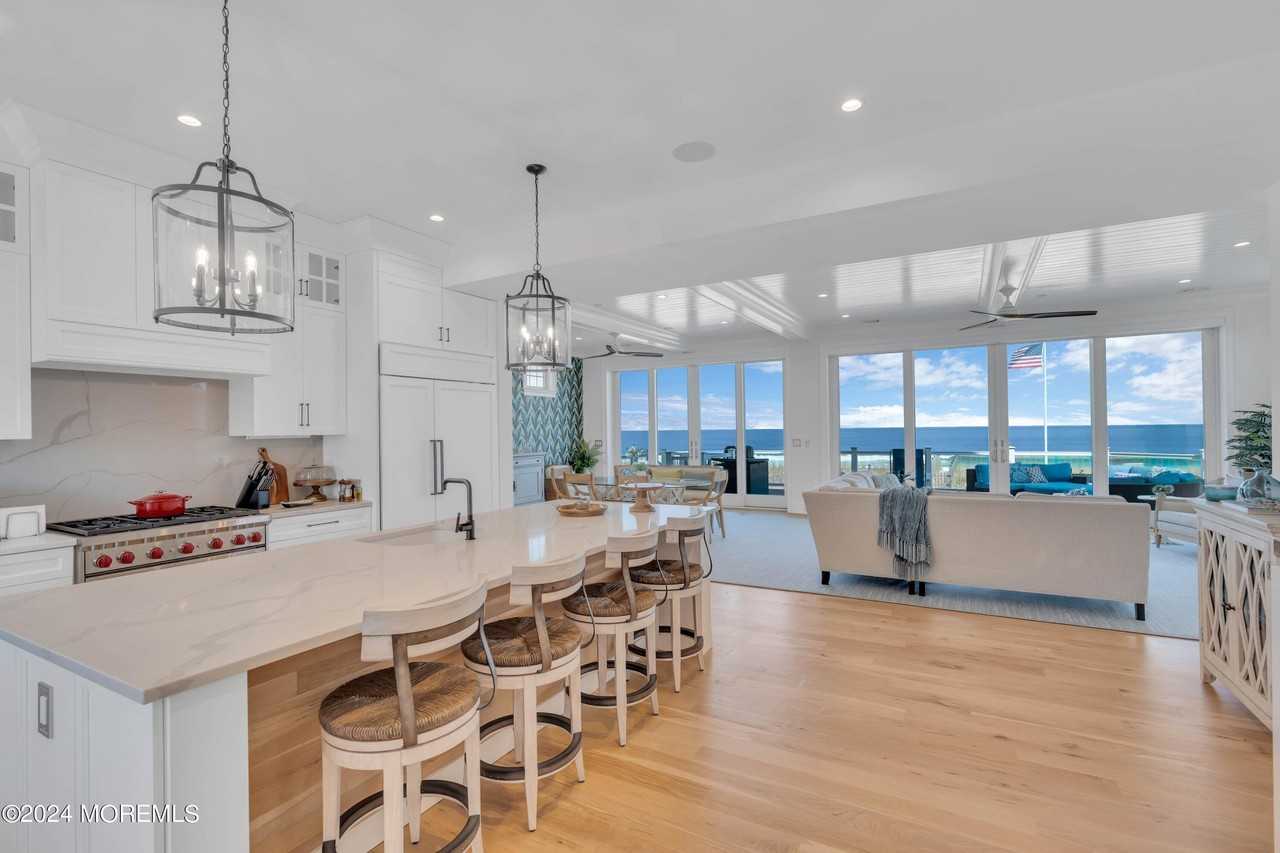 226 Dune Ave - Photo 4 of 43