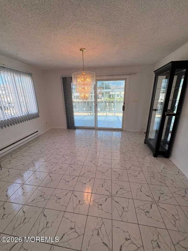 3248 Beachview Dr - Photo 6 of 25