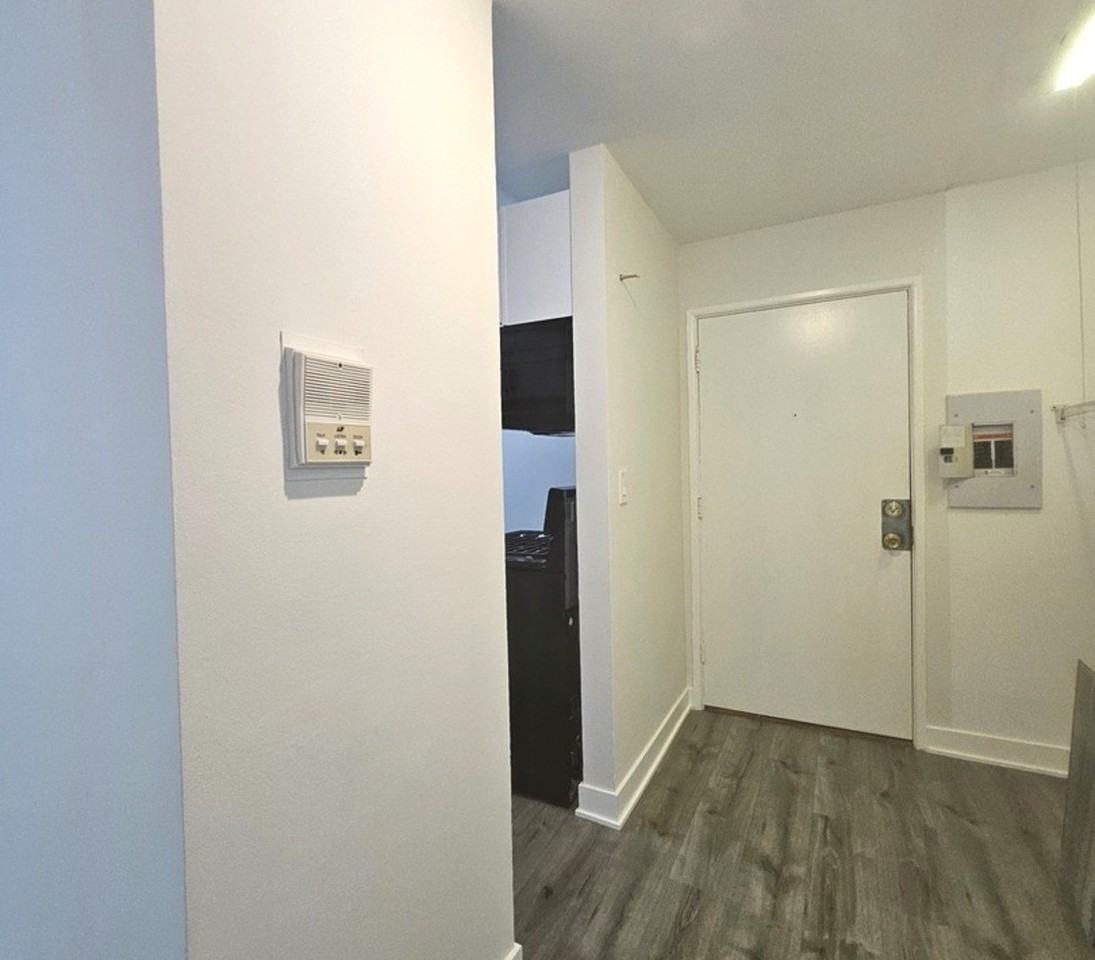 1375 Rebecca Dr #219 - Photo 2 of 22