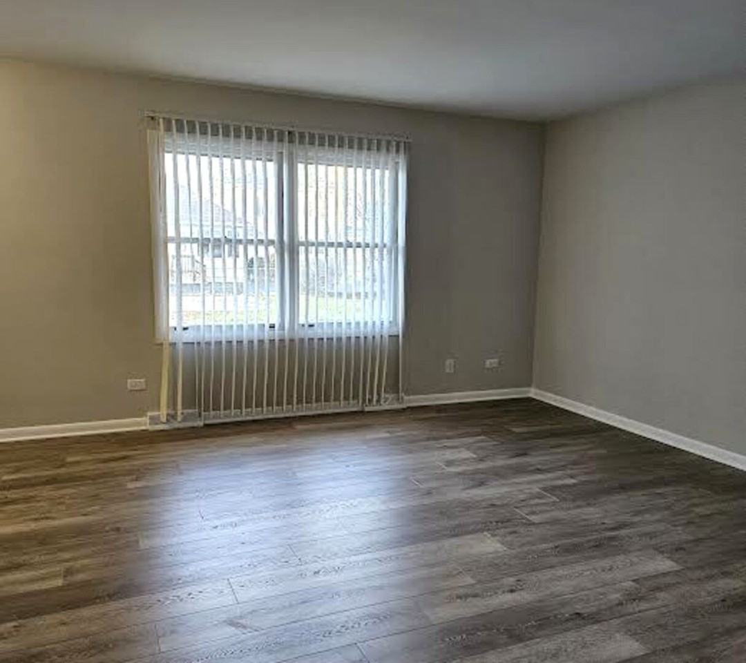 914 Hillside Ave #1 - Photo 3 of 10