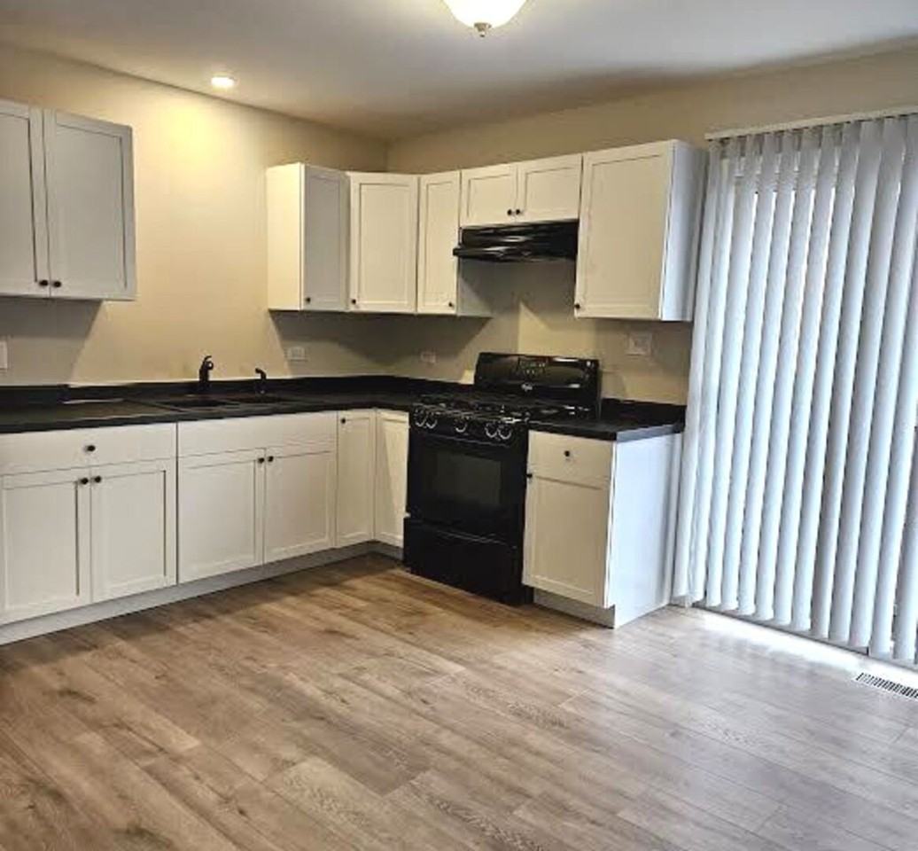914 Hillside Ave #1 - Photo 6 of 10