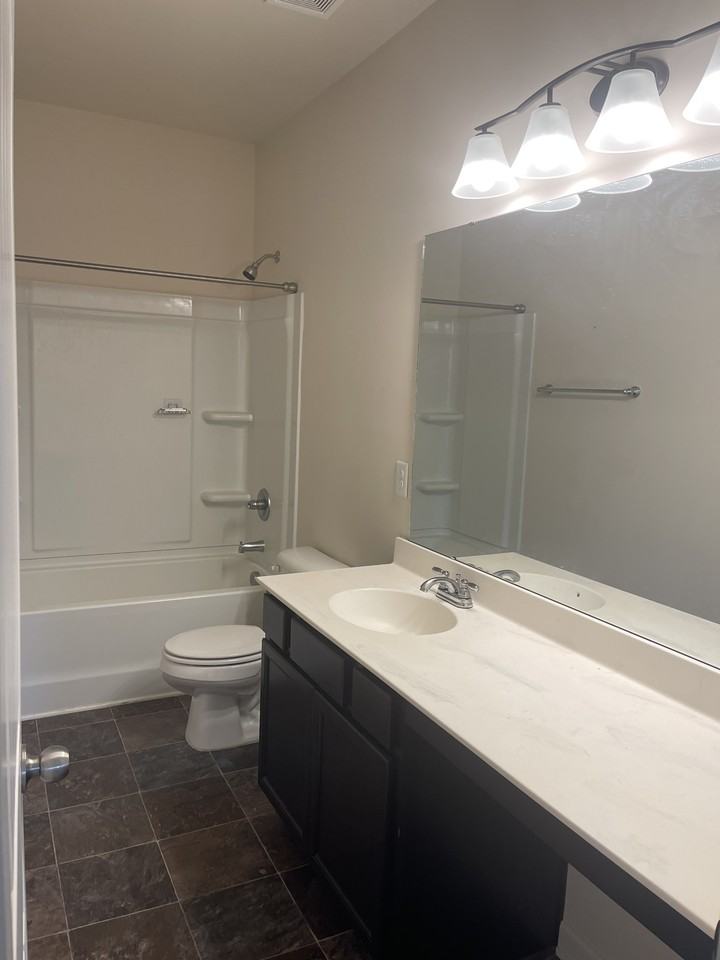 205 Timberline Oak Dr #1 - Photo 6 of 11