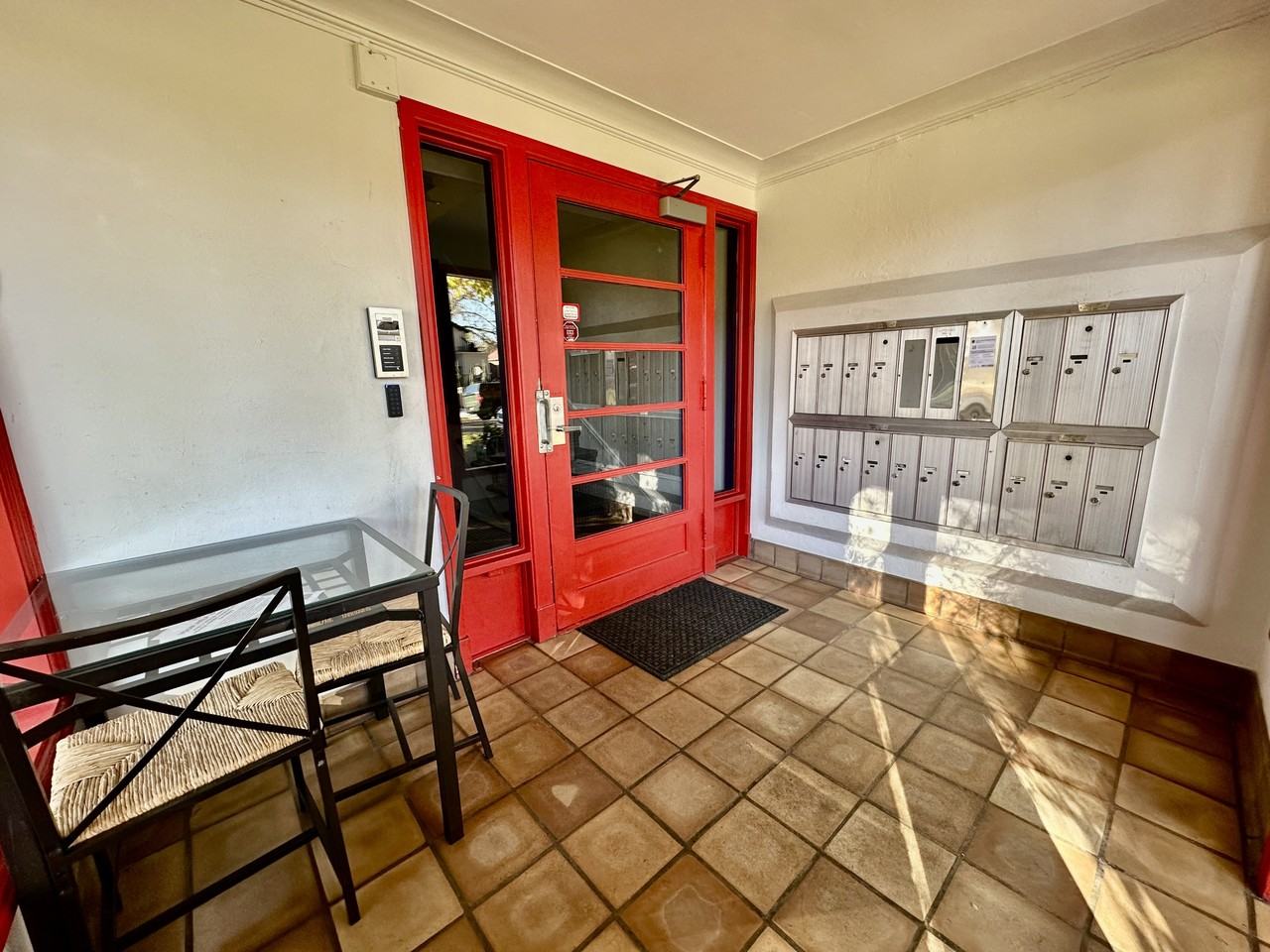 525 Jackson Street - 1Unit 102 #1 - Photo 3 of 21