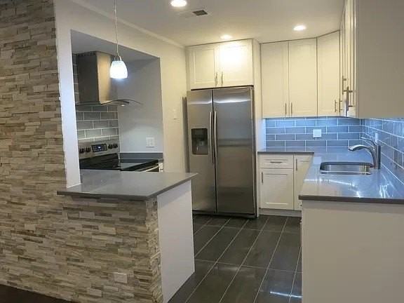 930 Perrie Dr #203 - Photo 4 of 14