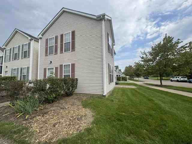 1071 Symphony Dr - Photo 2 of 22