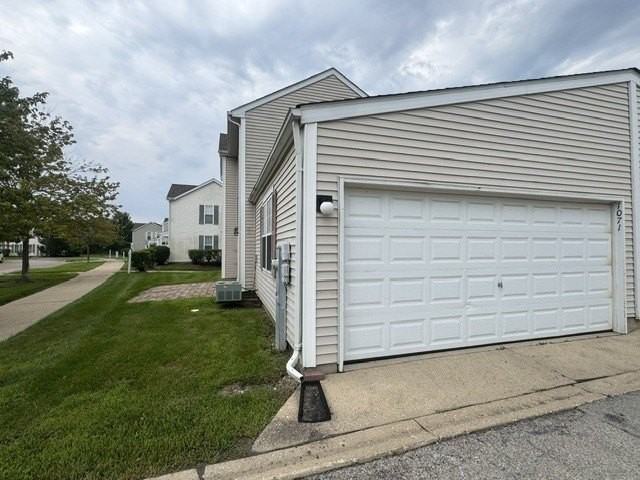 1071 Symphony Dr - Photo 5 of 22