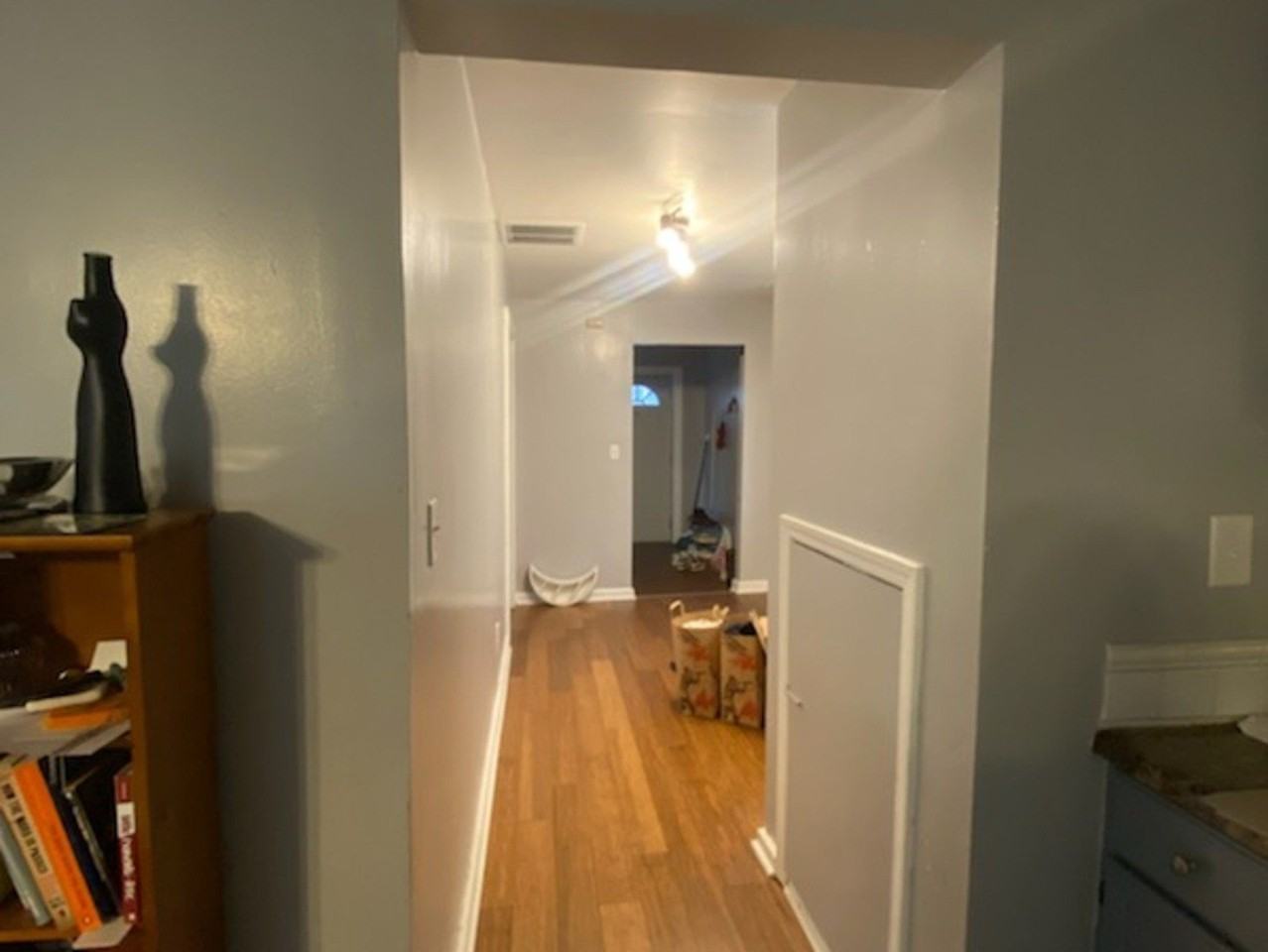 1729 W 16th St #2 - Photo 3 of 5