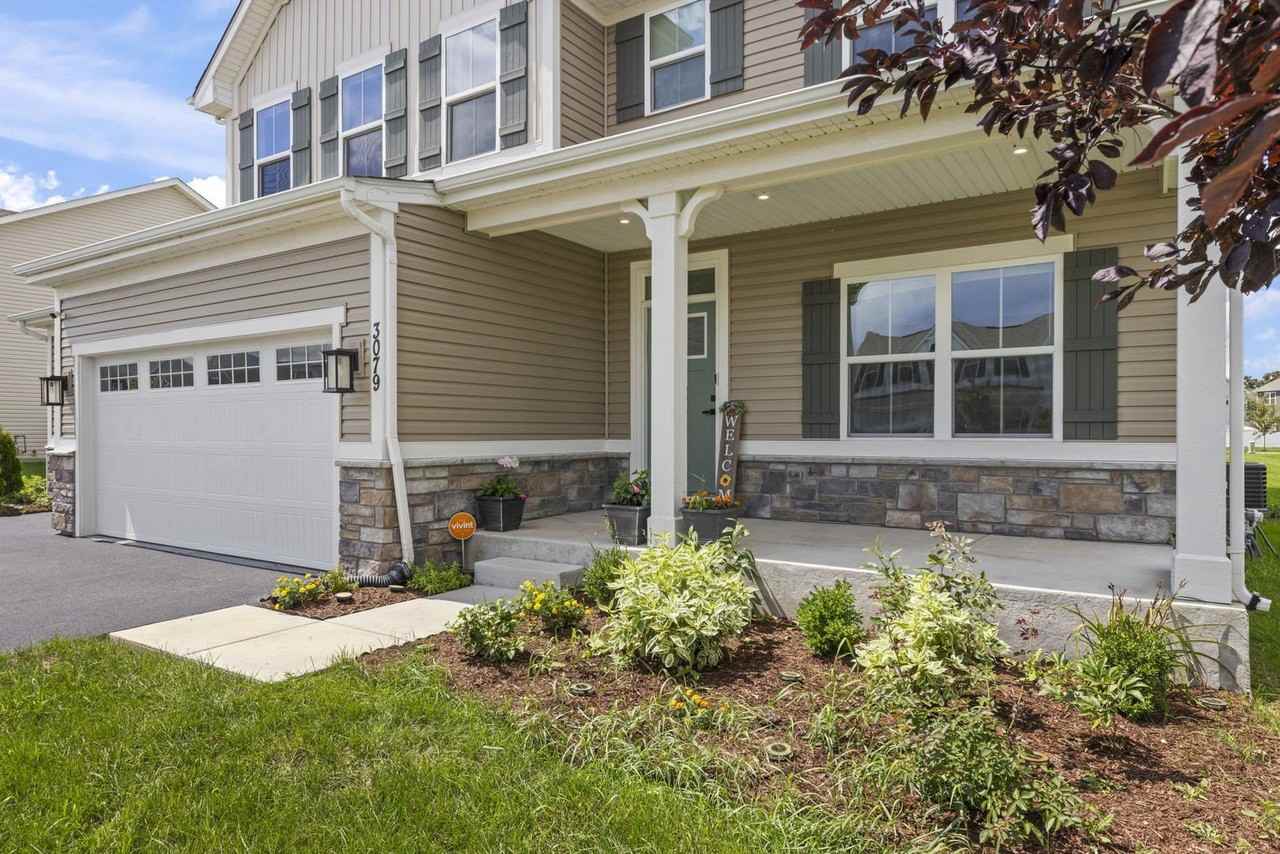 3079 Grande Trl - Photo 2 of 35