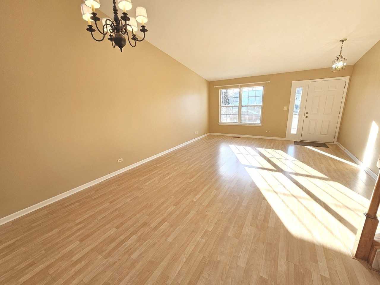 2315 Meadows Ln #2315 - Photo 3 of 25