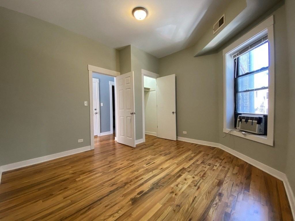 856 W Montrose Ave #2A - Photo 5 of 13
