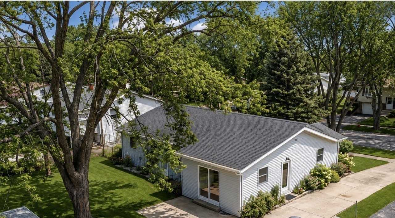 8766.. S 83RD CT.. Avenue - Photo 3 of 24