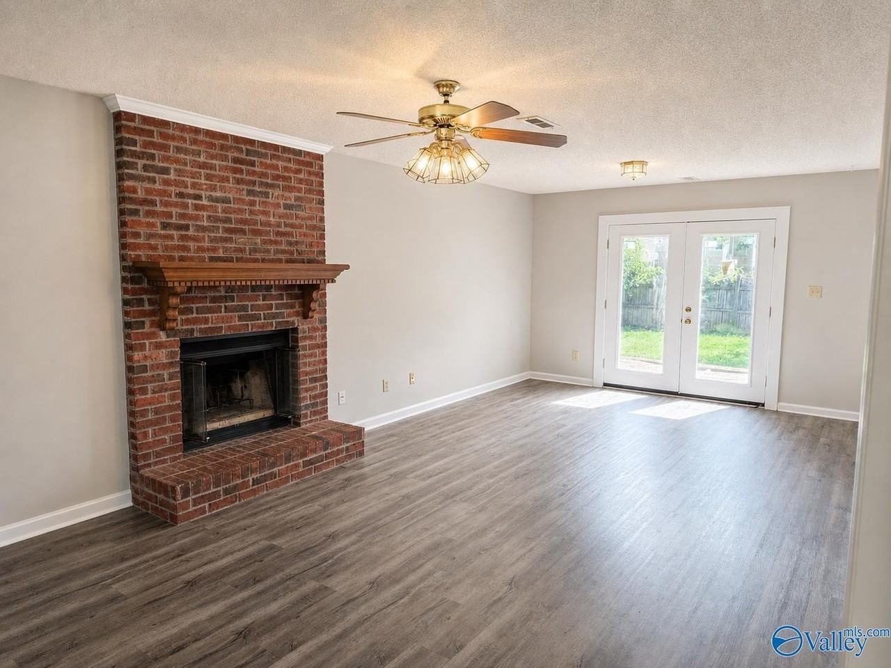 114 Teal Park Ln - Photo 2 of 10