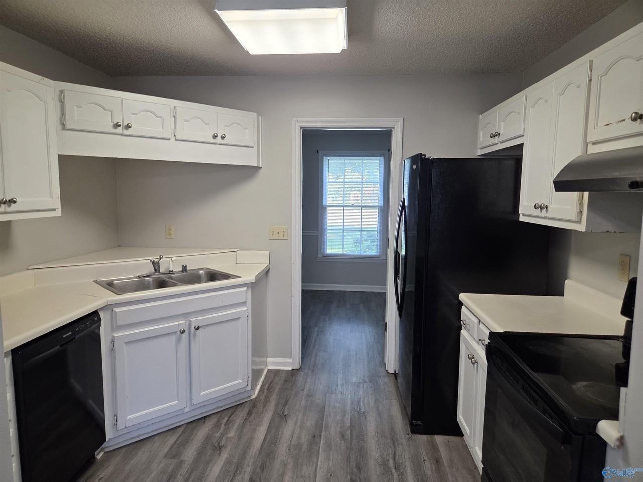 114 Teal Park Ln - Photo 3 of 10
