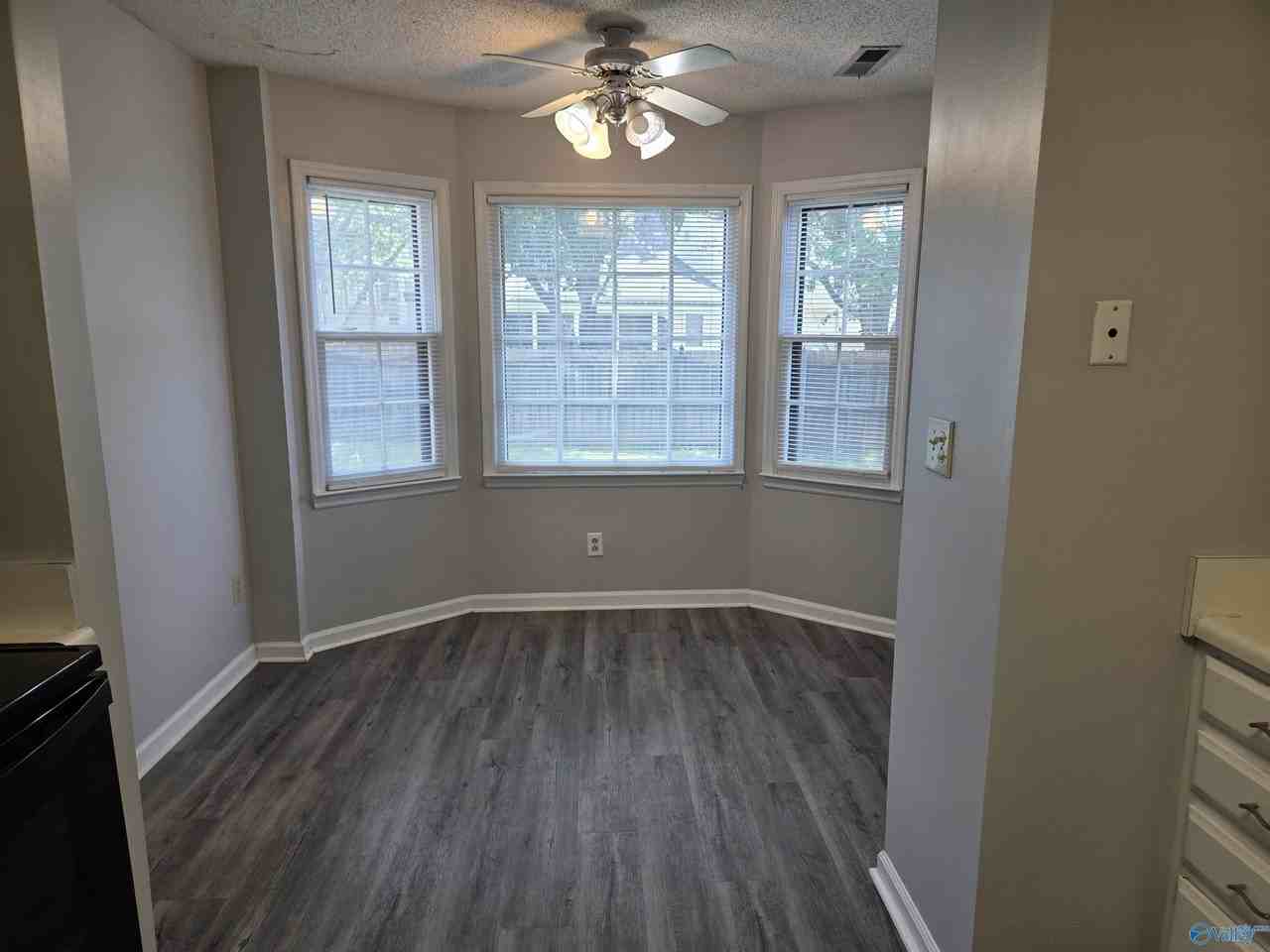 114 Teal Park Ln - Photo 4 of 10