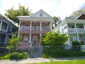 1832 Walnut St - Photo 1 of 1