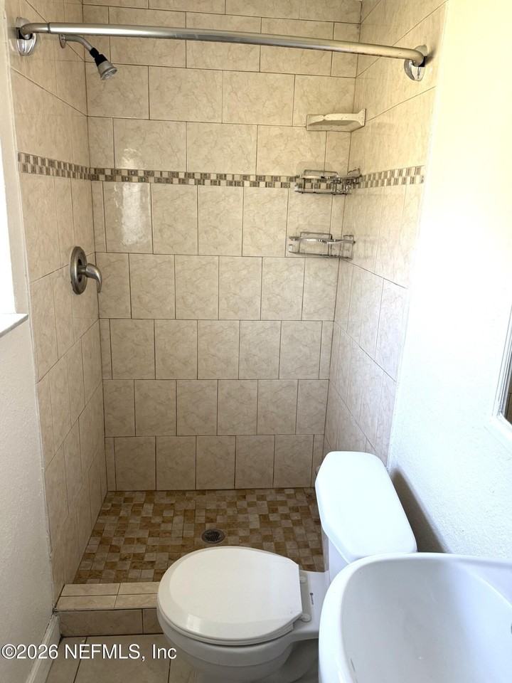 1434 Palm Ave - Photo 3 of 9