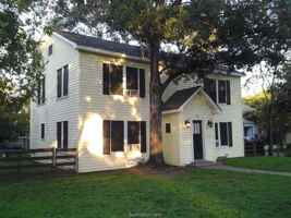 featured image of 814 Banks Ave