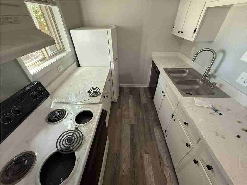 314 S Haswell Dr #B - Photo 2 of 8