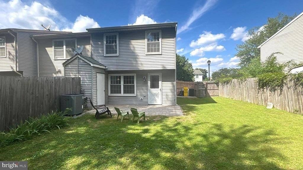 6441 Grafton Garth Ct - Photo 3 of 22