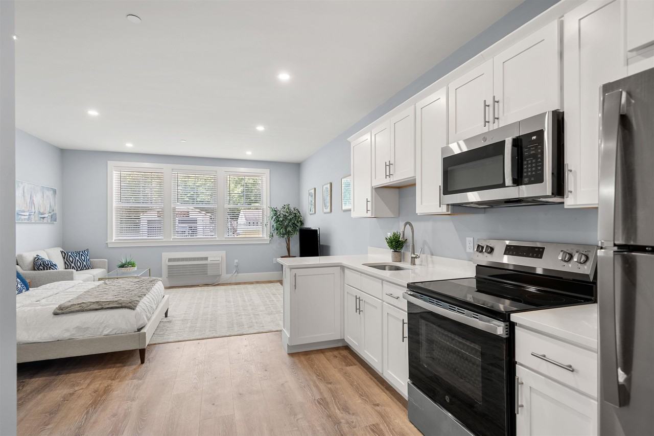 238 Lafayette Rd #105 - Photo 4 of 20