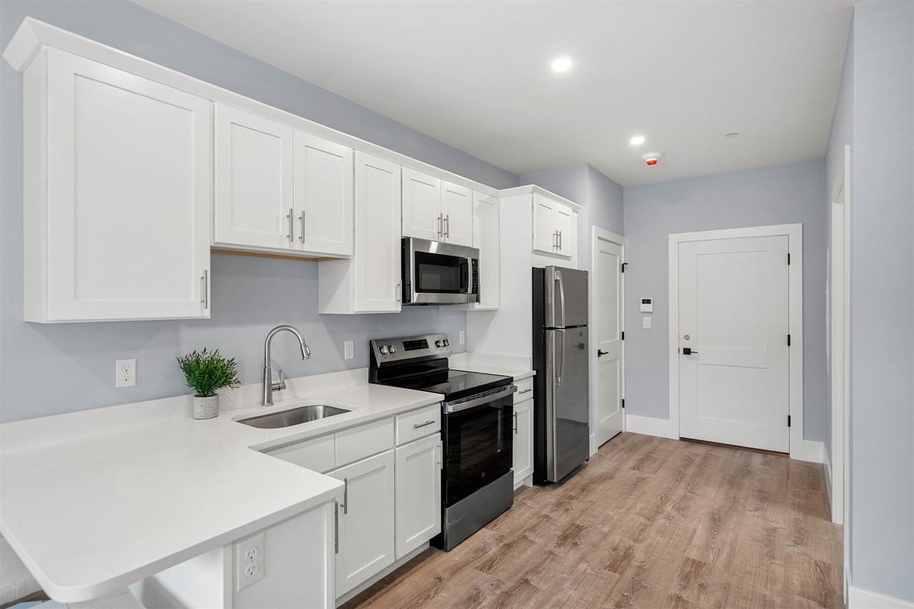 238 Lafayette Rd #105 - Photo 5 of 20