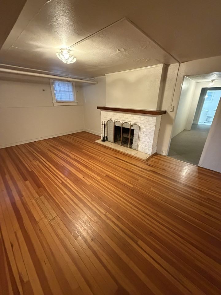 1201 E Virginia Ave #2 - Photo 2 of 16