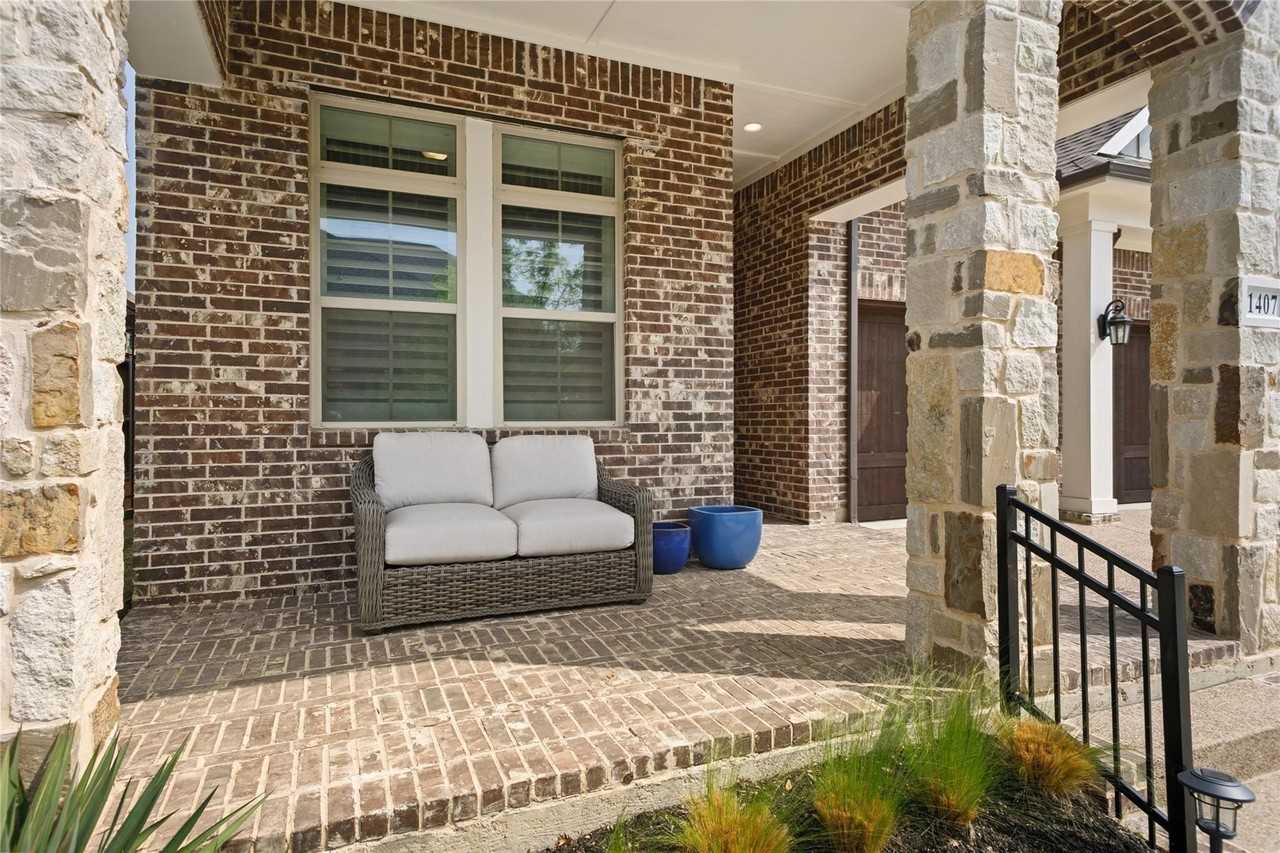 1407 Lone Eagle Way - Photo 2 of 31