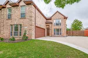 featured image of 414 Ridgegate Dr