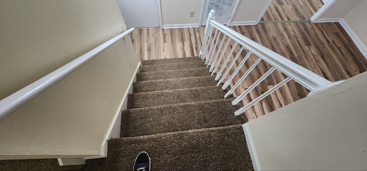 302 Riverview Dr #302 - Photo 5 of 10