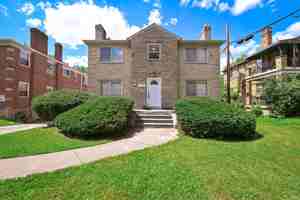 featured image of 7139 Eastlawn Dr #4