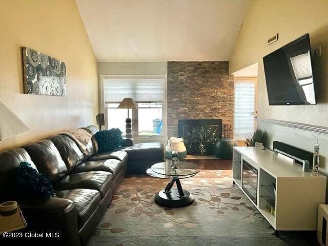 39 Grant Hill Ct - Photo 5 of 23