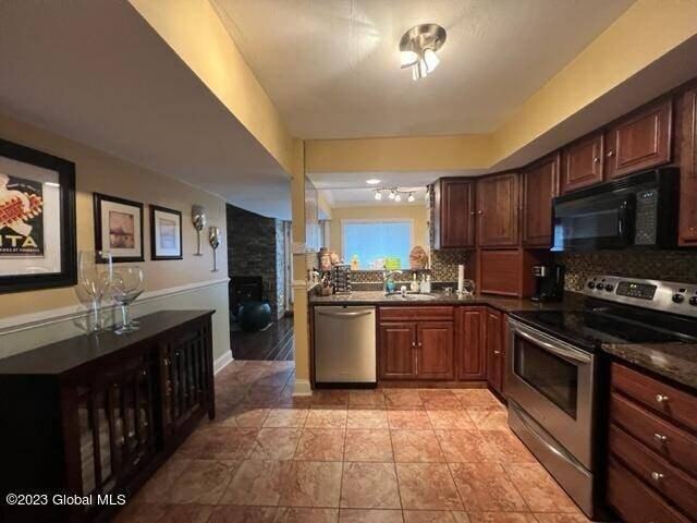 39 Grant Hill Ct - Photo 7 of 23