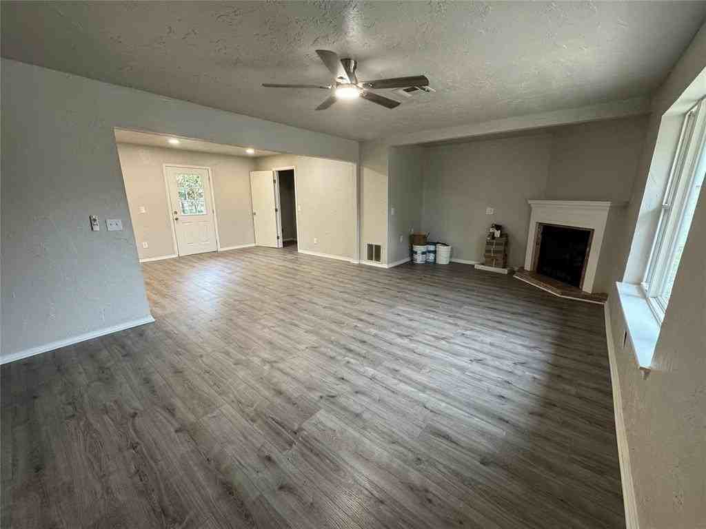14820 W Funston - Photo 4 of 30