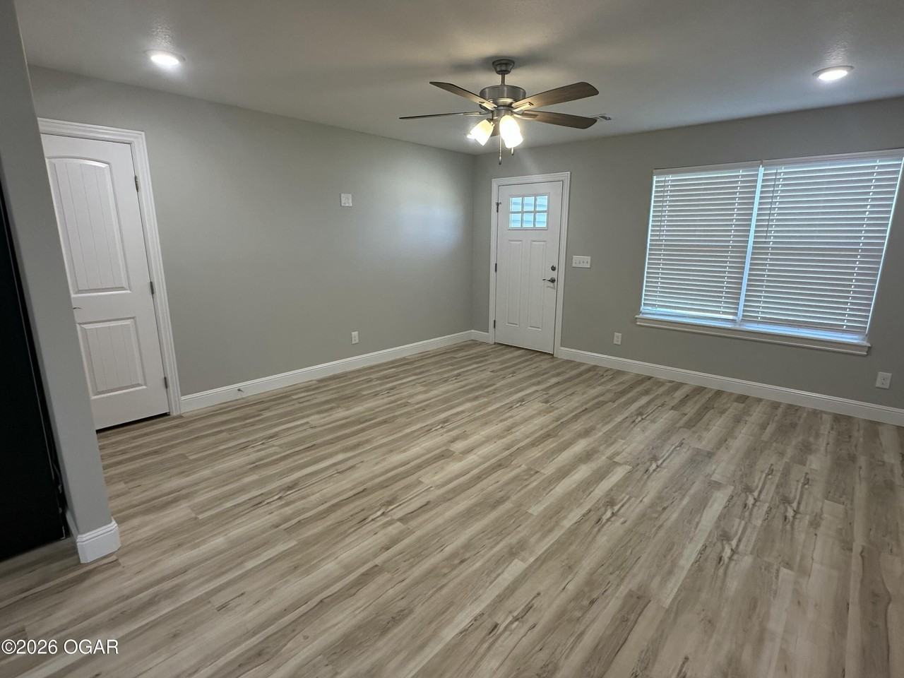 1919 Wisconsin Ave - Photo 3 of 19